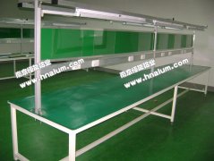 鋁型材產(chǎn)品-電器工作臺(tái)2